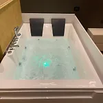Luxury Jacuzzi Suite- Astir,tirana * Tirana
