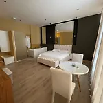 Luxury Jacuzzi Suite- Astir,tirana