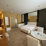 Luxury Jacuzzi Suite- Astir,tirana Tirana
