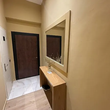 Luxury Jacuzzi Suite- Astir,tirana تيرانا