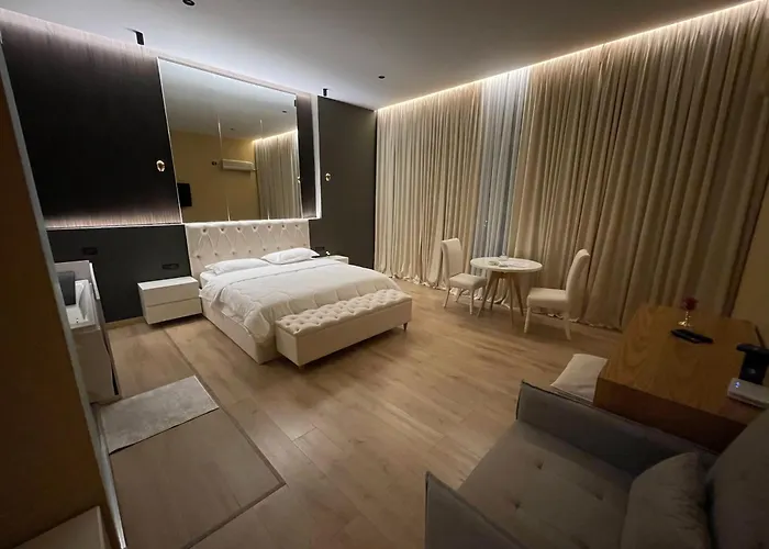 Luxury Jacuzzi Suite- Astir,tirana * Tirana