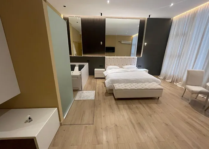 Luxury Jacuzzi Suite- Astir,tirana * Tirana