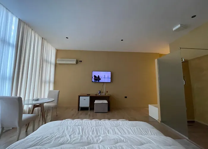 Luxury Jacuzzi Suite- Astir,tirana Apartment *