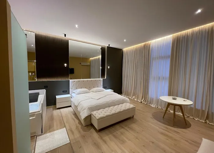 Apartment Luxury Jacuzzi Suite- Astir,tirana