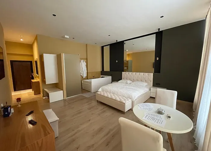 Luxury Jacuzzi Suite- Astir,tirana Tirana