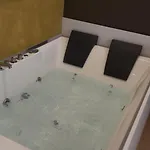 Luxury Jacuzzi Suite- Astir,tirana