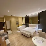 Luxury Jacuzzi Suite- Astir,tirana * Tirana