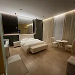 Luxury Jacuzzi Suite- Astir,tirana * Tirana