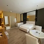 Apartmán Luxury Jacuzzi Suite- Astir,tirana Tirana