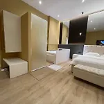 Luxury Jacuzzi Suite- Astir,tirana *