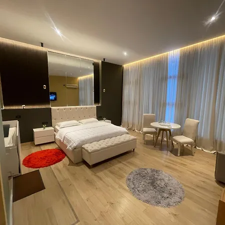 Luxury Jacuzzi Suite- Astir,tirana アパート ティラナ