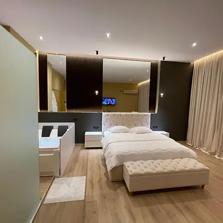 Апартаменты Luxury Jacuzzi Suite- Astir,tirana