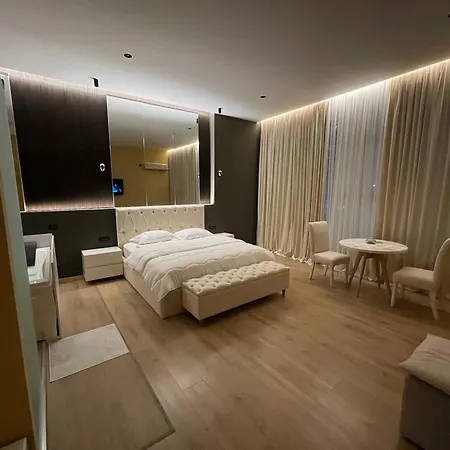 Luxury Jacuzzi Suite- Astir,tirana * Тирана