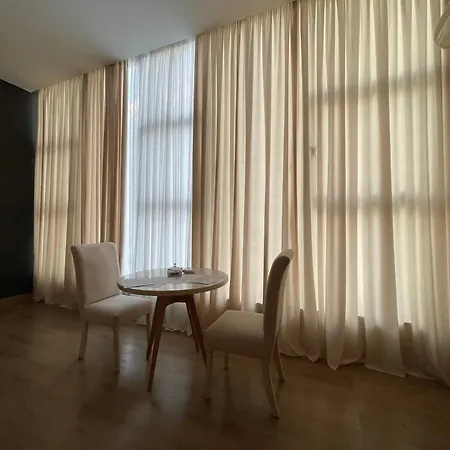 Luxury Jacuzzi Suite- Astir,tirana * Τίρανα