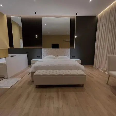 Апартаменты Luxury Jacuzzi Suite- Astir,tirana *