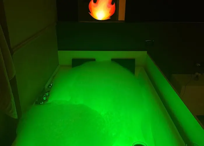 Luxury Jacuzzi Suite- Astir,tirana Appartement Tirana