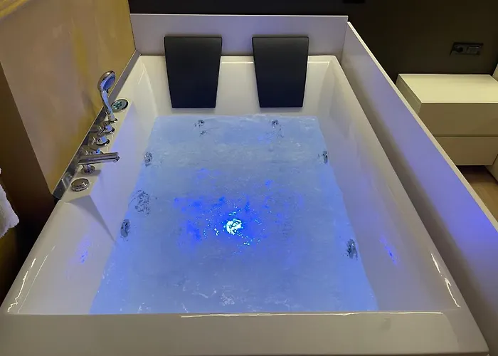 Appartement Luxury Jacuzzi Suite- Astir,tirana *