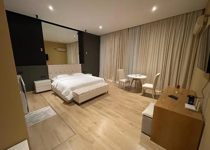 Appartement Luxury Jacuzzi Suite- Astir,tirana