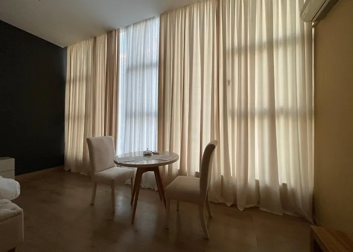 Luxury Jacuzzi Suite- Astir,tirana * Tirana